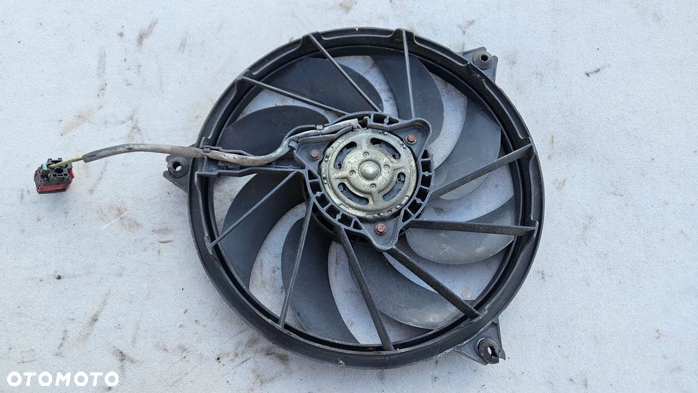 Wentylator chłodnicy Peugeot 206 1,4 b 9653708980 - 1