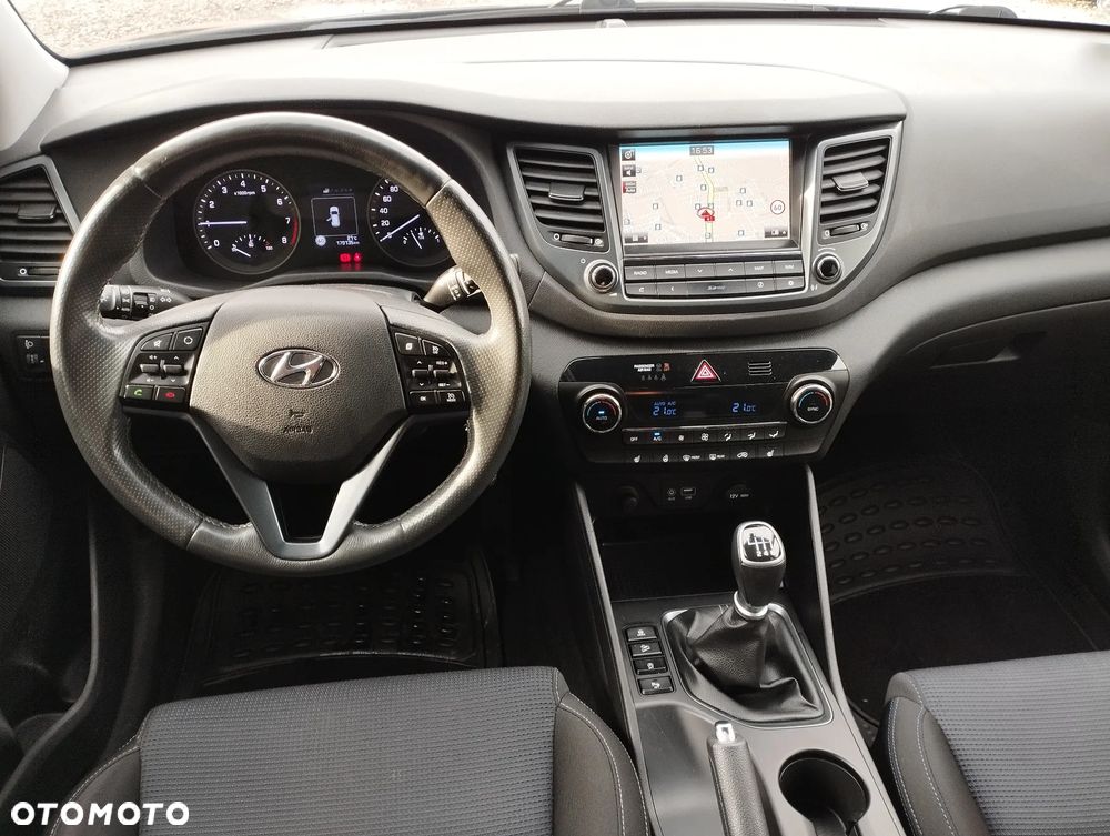 Hyundai Tucson 1.6 GDi 2WD Select - 11