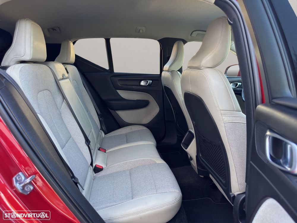 Volvo XC 40 2.0 D3 Momentum - 19