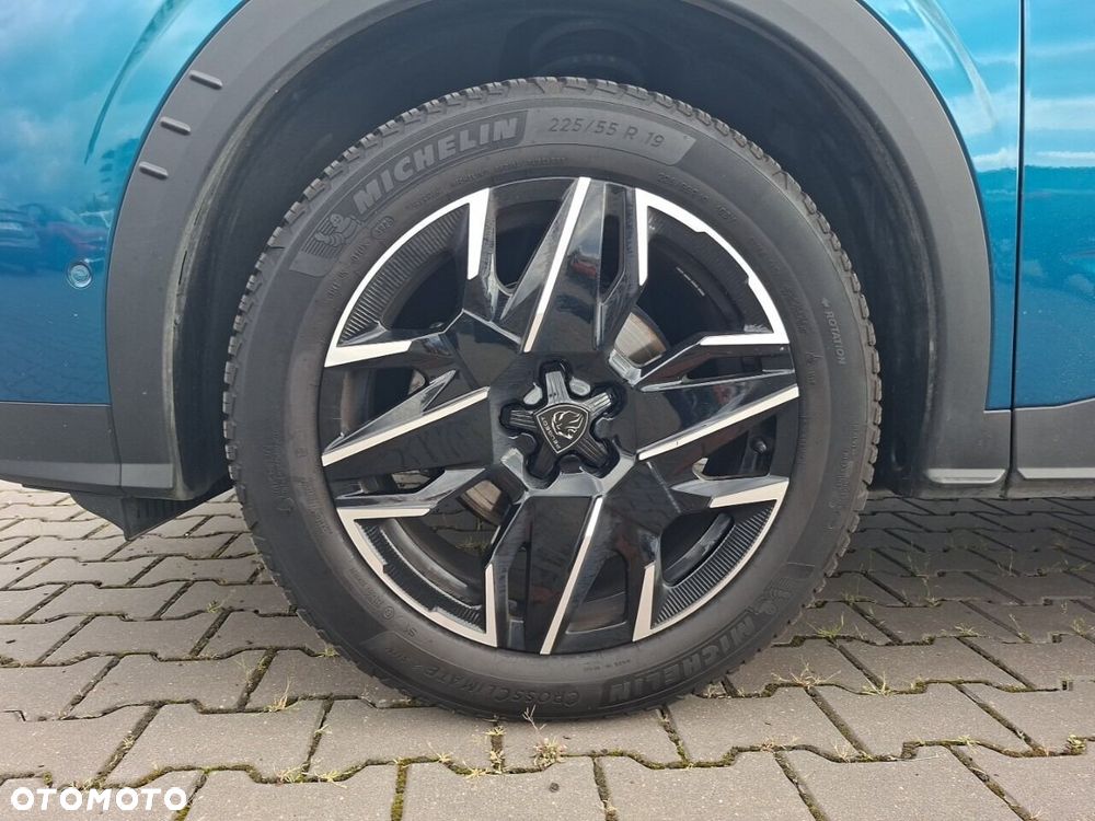 Peugeot 3008 1.2 PureTech mHEV GT S&S e-DCS6 - 12