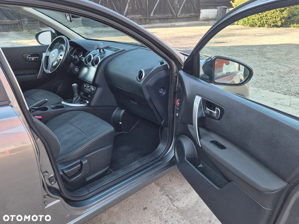 Nissan Qashqai+2 - 4