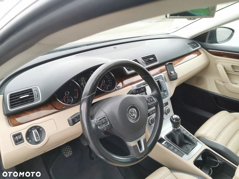 Volkswagen CC 2.0 TDI DPF BMT - 24