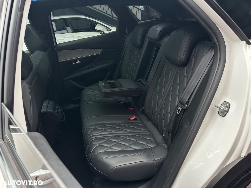Peugeot 3008 1.6 PureTech S&S EAT8 GT - 26