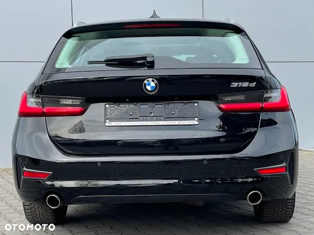 BMW Seria 3 318d Sport Line - 11