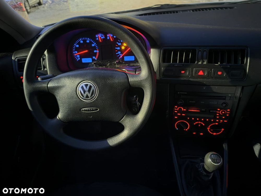 Volkswagen Bora 1.4 - 12