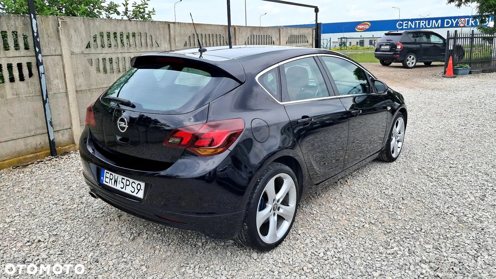 Opel Astra GTC 1.6 Turbo Edition - 13