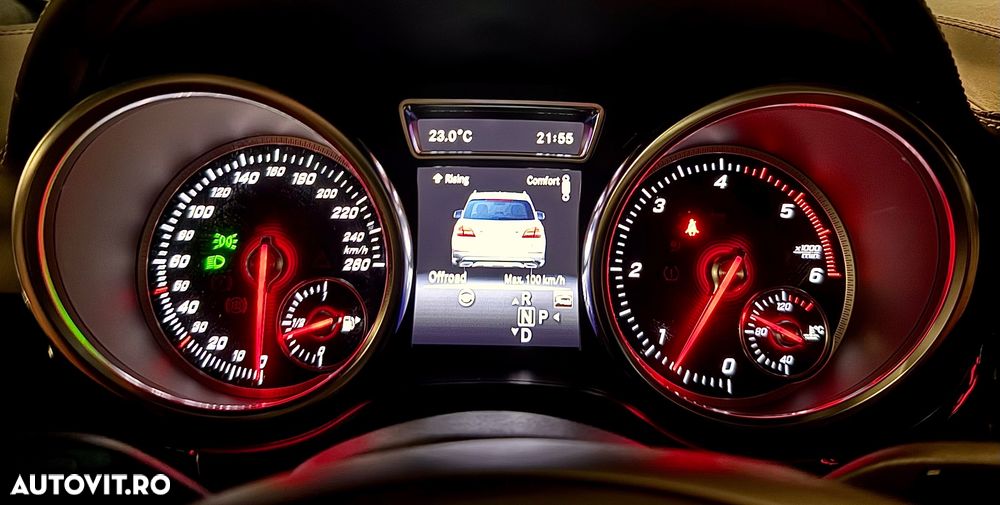 Mercedes-Benz GLS - 34