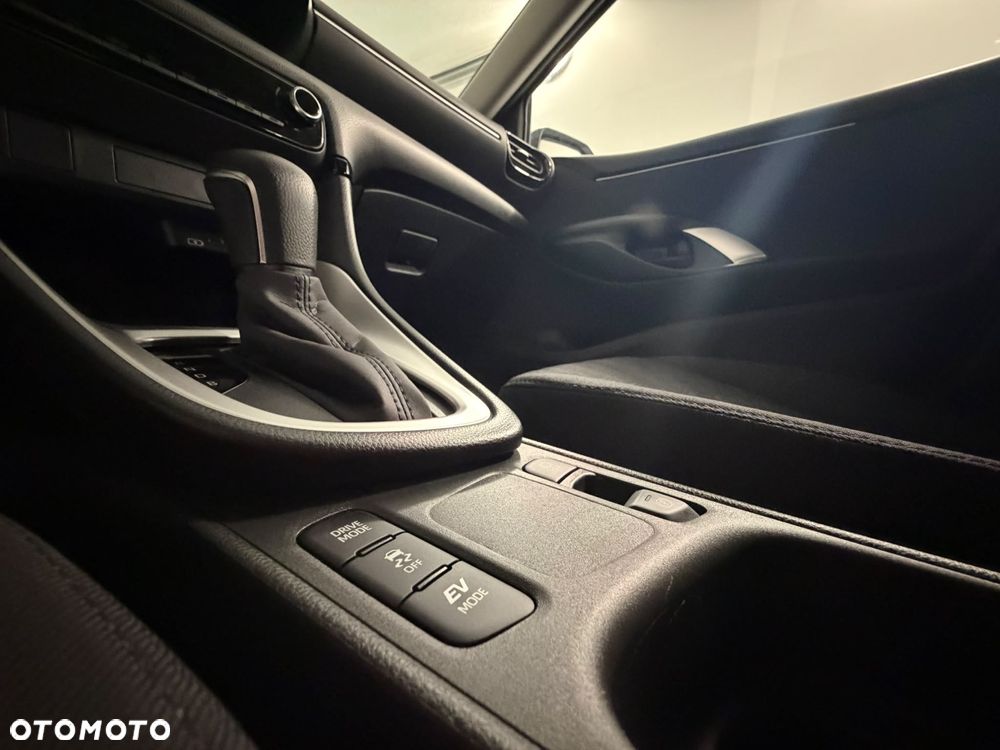 Toyota Yaris Hybrid 1.5 Comfort - 16