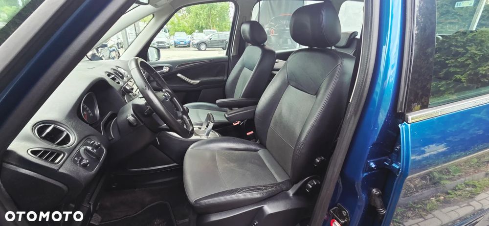 Ford Galaxy 2.0 TDCi Ghia - 26