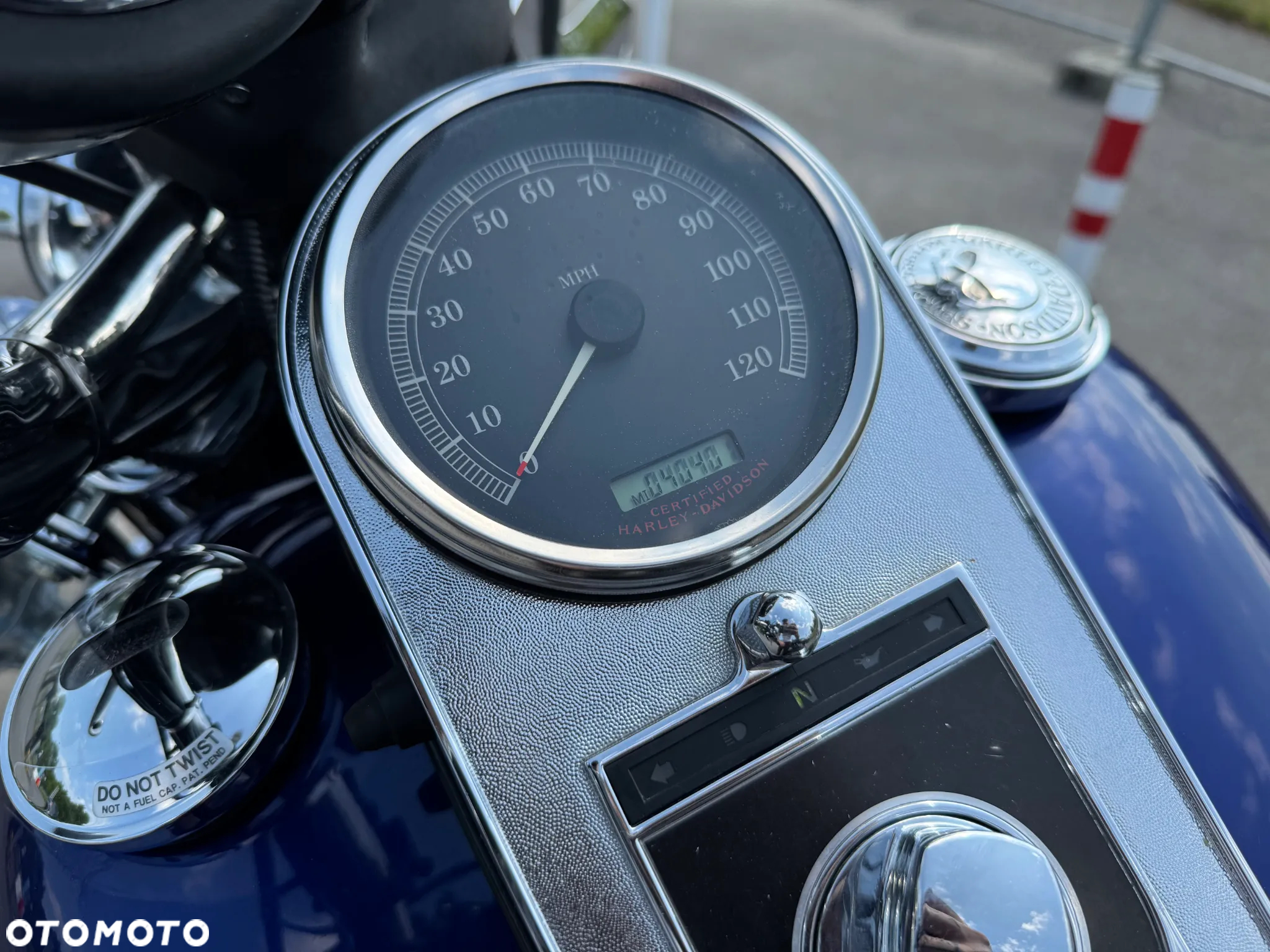 Harley-Davidson Softail Heritage Classic - 16