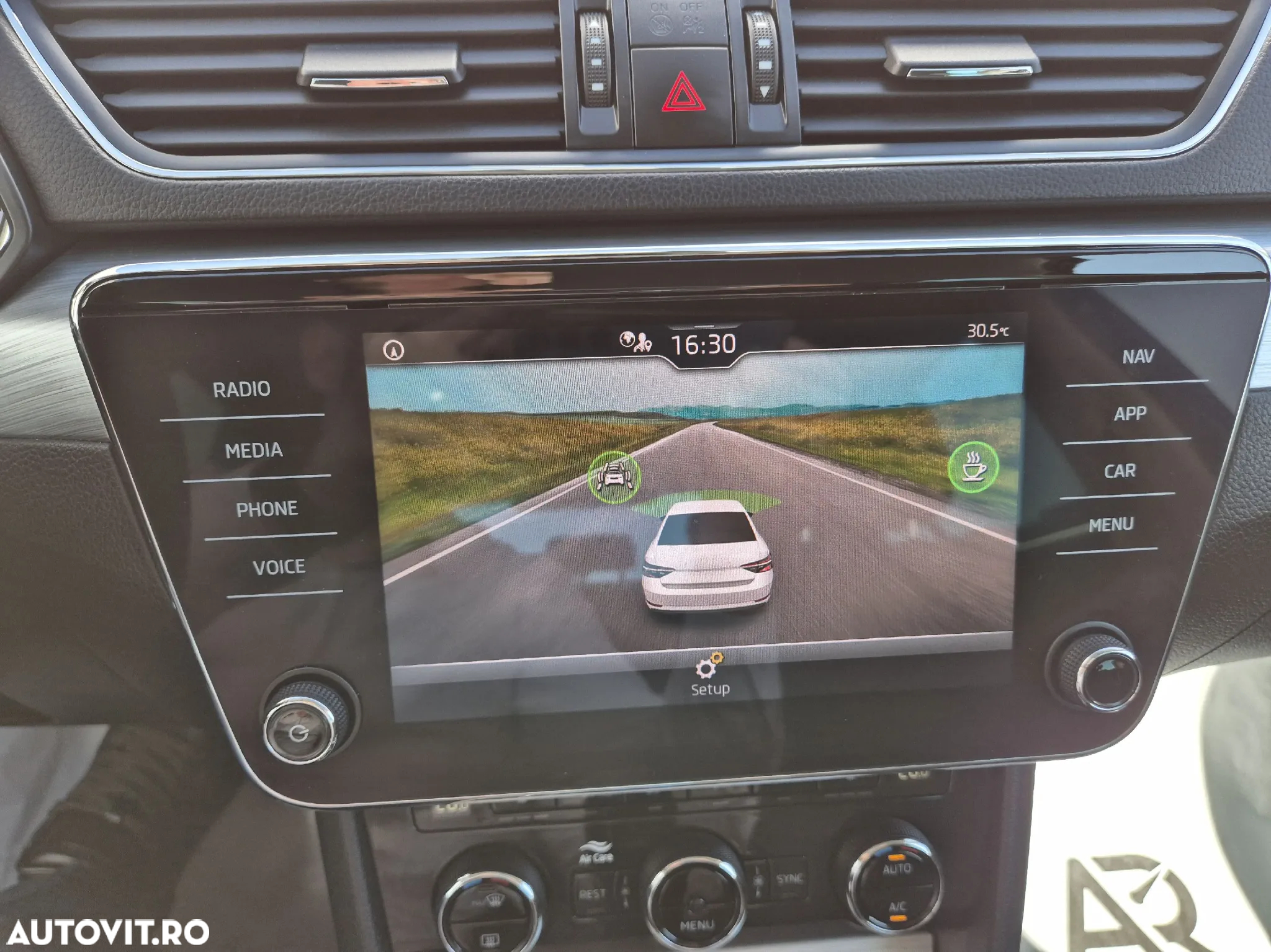 Skoda Superb 1.5 TSI DSG Ambition - 19