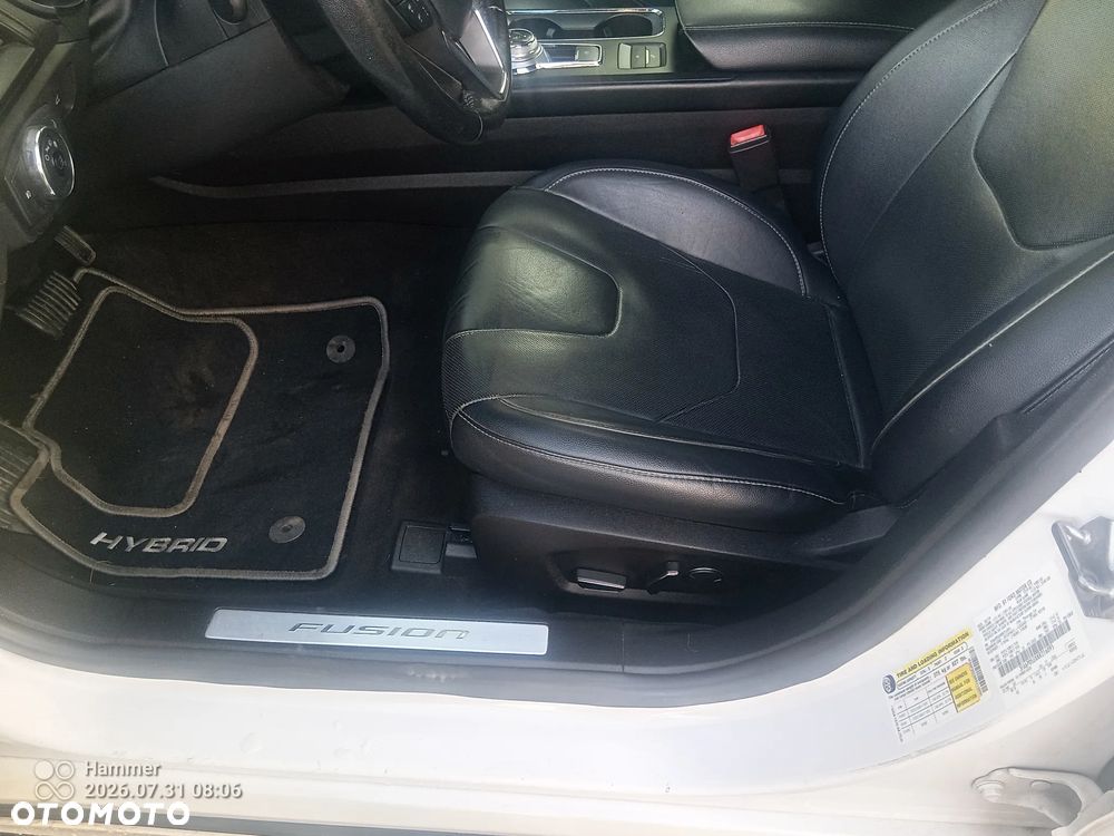 Ford Fusion - 19