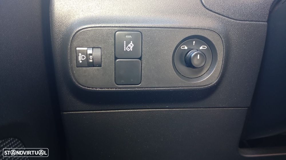 Citroën C3 1.6 BlueHDi Feel - 25