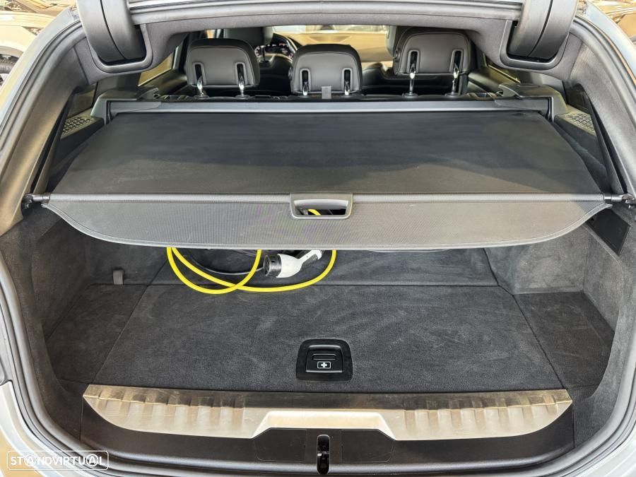 BMW 320 e Corporate Edition Auto - 38