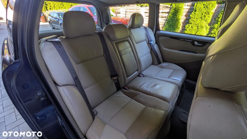 Volvo V70 2.5TDI - 13