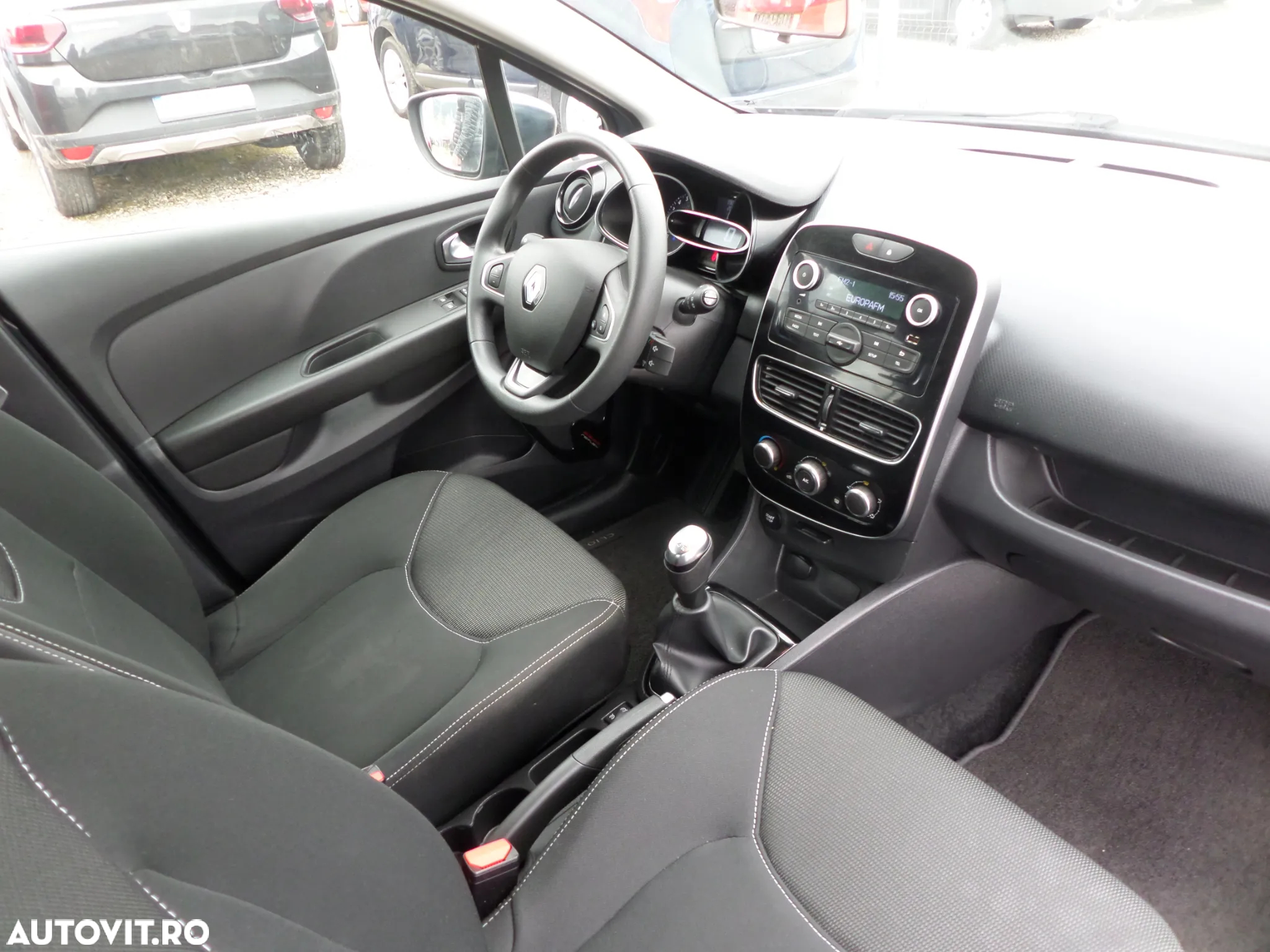 Renault Clio - 16