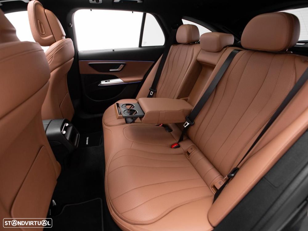 Mercedes-Benz E 300 e Station - 12