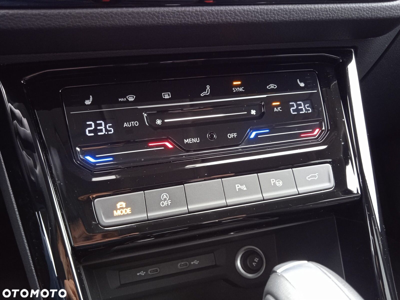 Volkswagen Touran 1.5 TSI EVO Highline DSG - 21