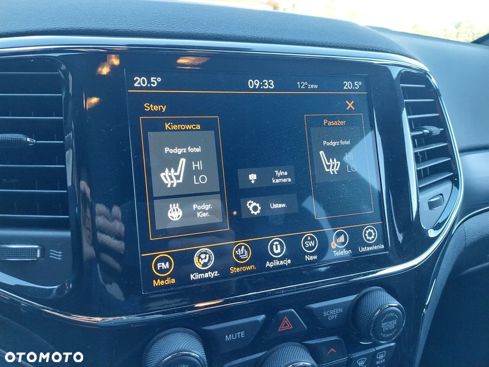 Jeep Grand Cherokee - 13