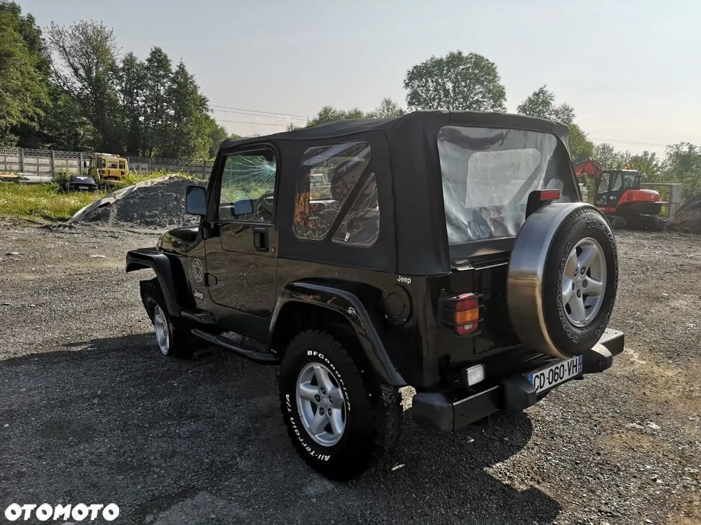 Jeep Wrangler - 4