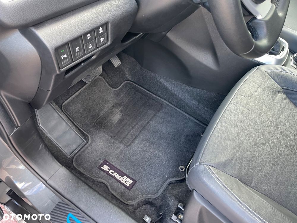 Suzuki SX4 - 33