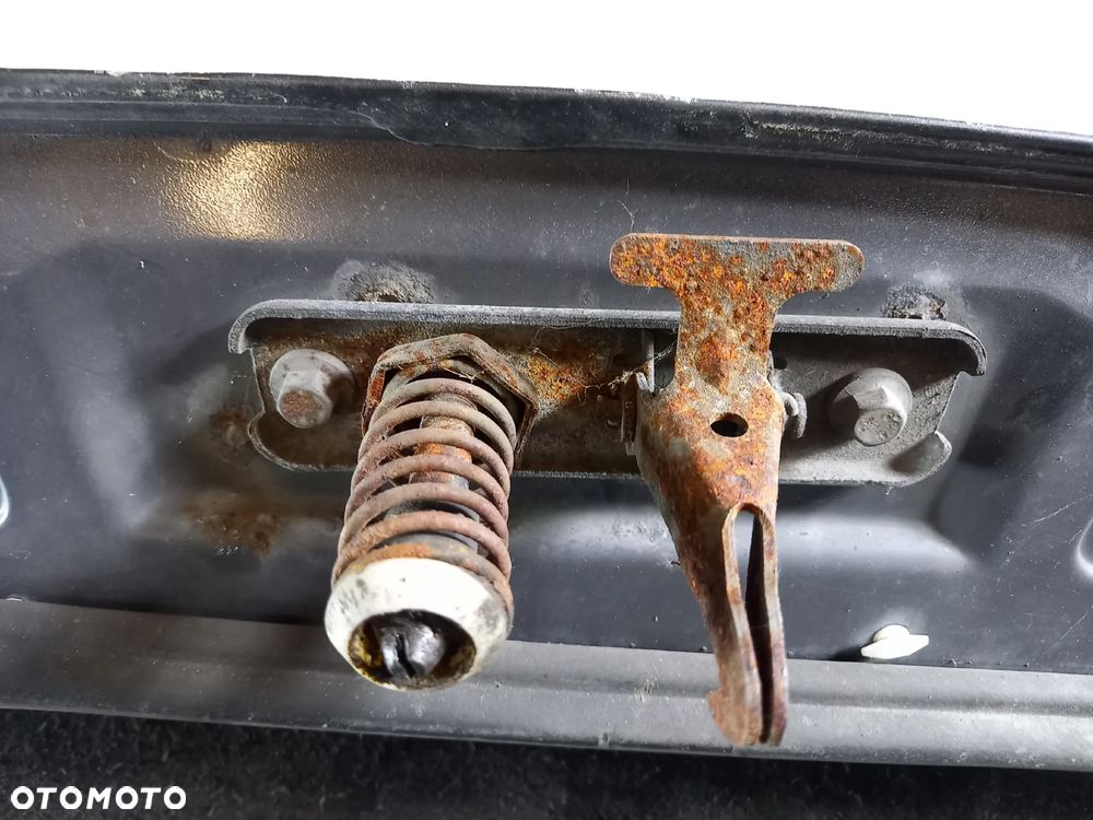 MASKA POKRYWA SILNIKA LAND ROVER FREELANDER I 1996- - 4