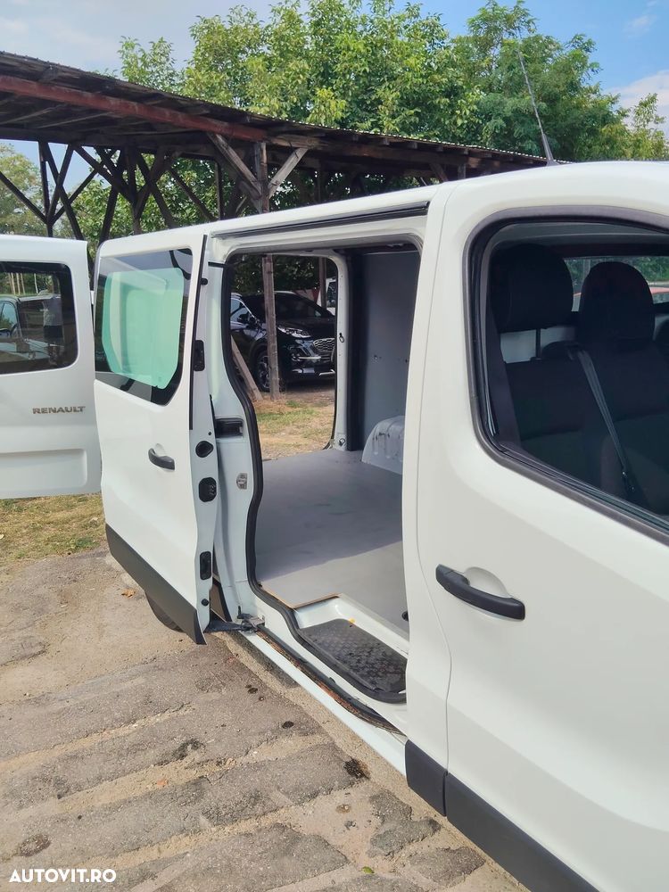 Renault Trafic - 8