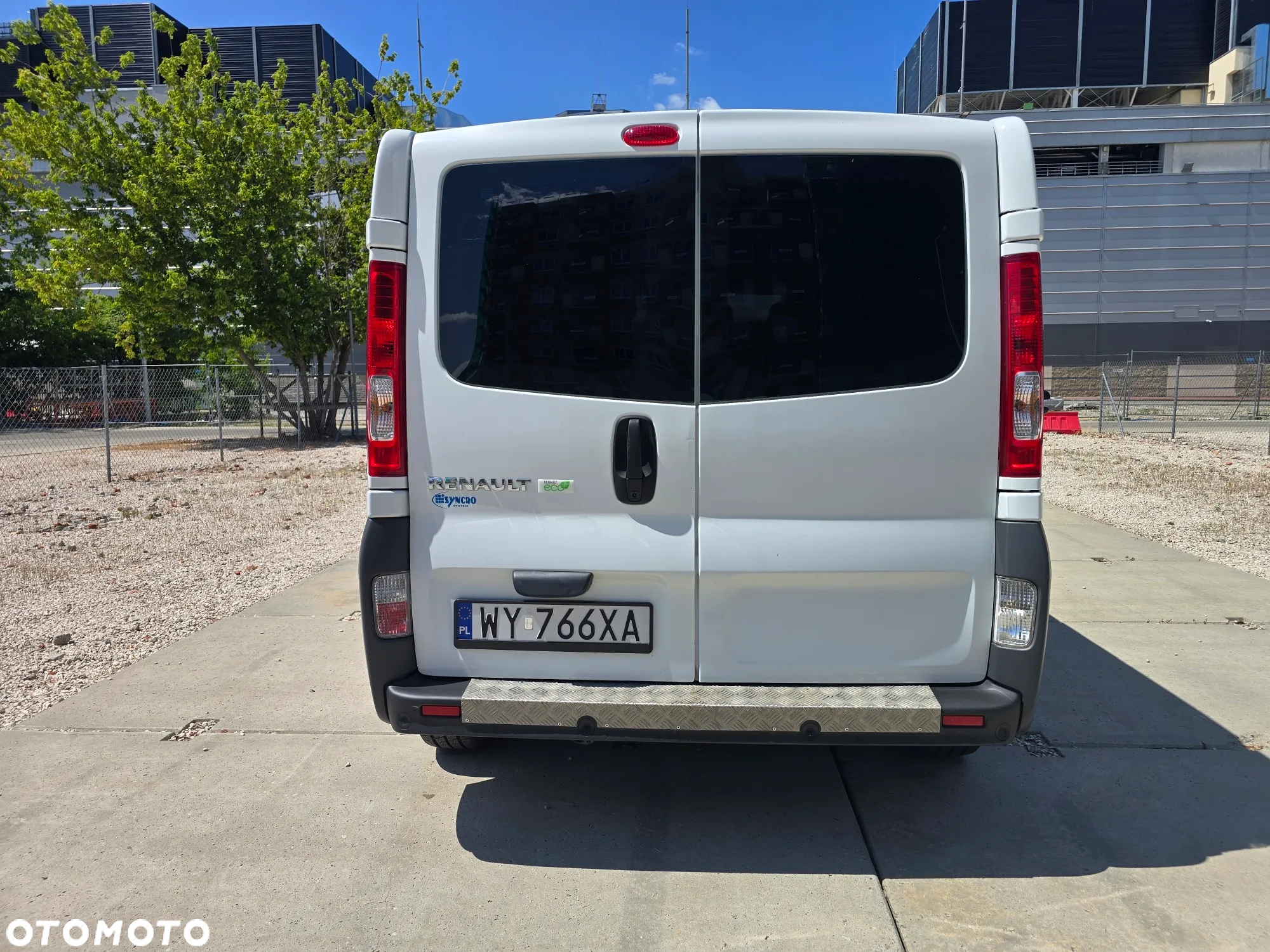 Renault TRAFIC - 8