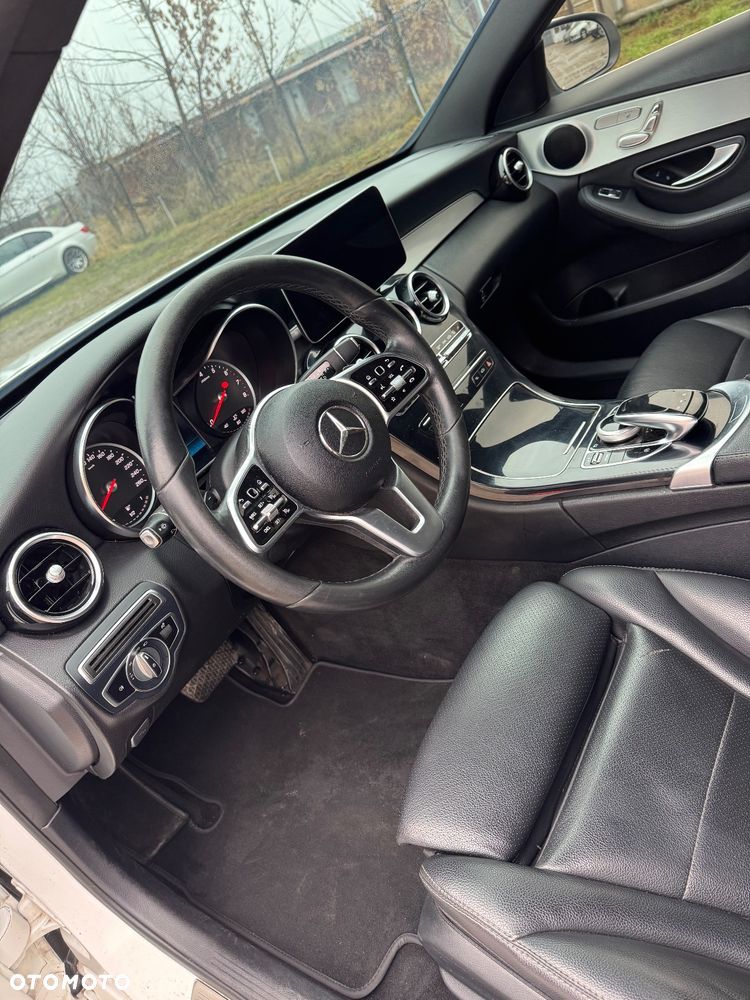Mercedes-Benz Klasa C 300 4Matic 9G-TRONIC AMG Line - 7