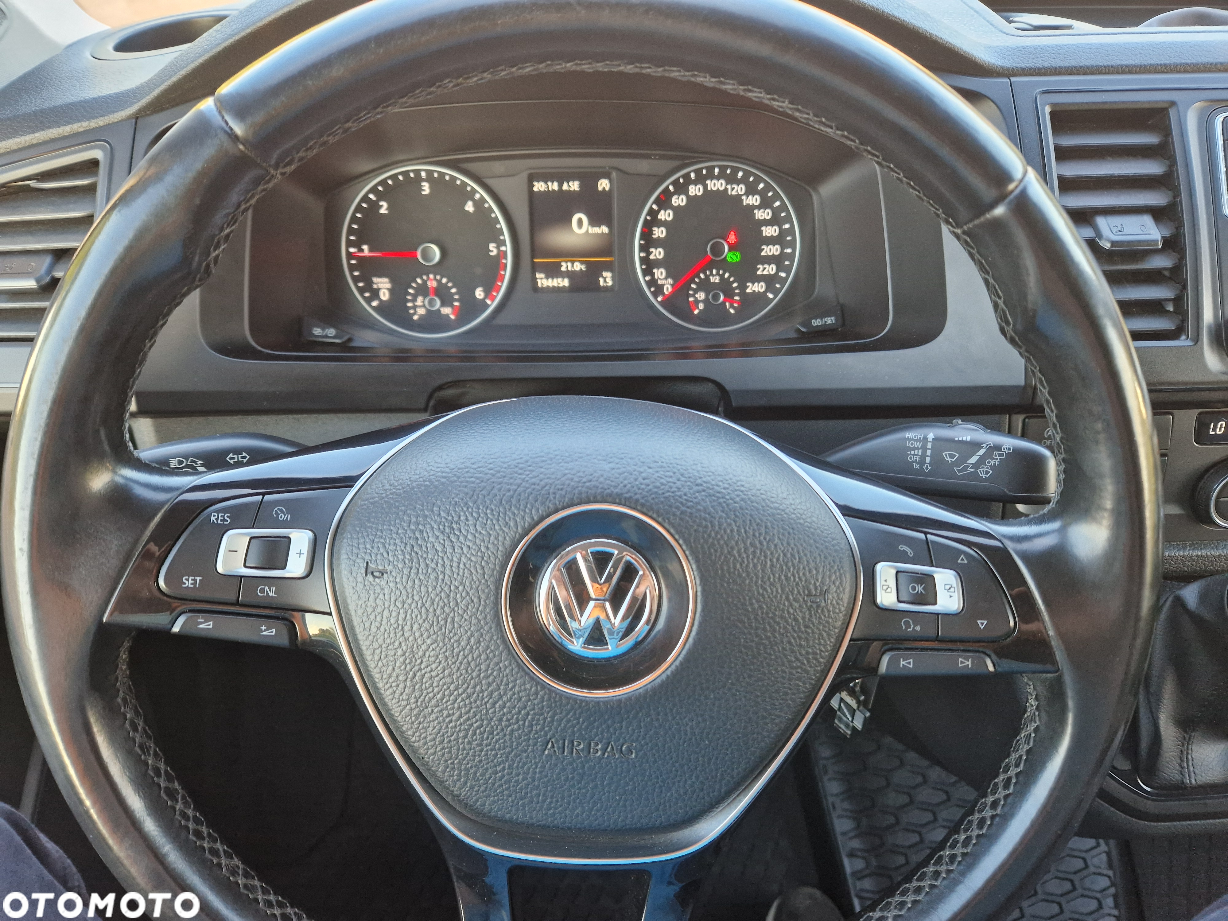 Volkswagen Caravelle 2.0 BiTDI L2 Highline 4Motion DSG - 33