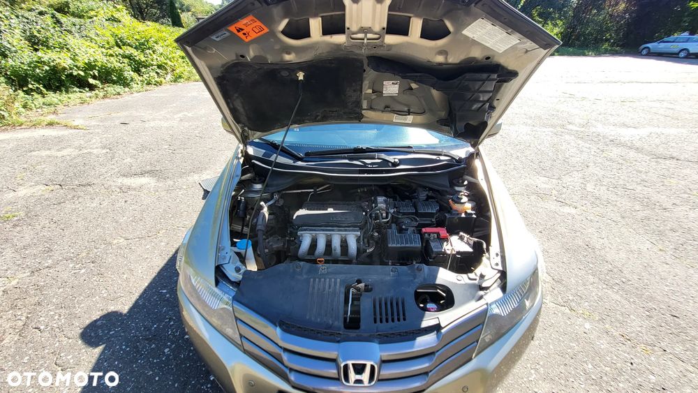 Honda City 1.4 Elegance - 21