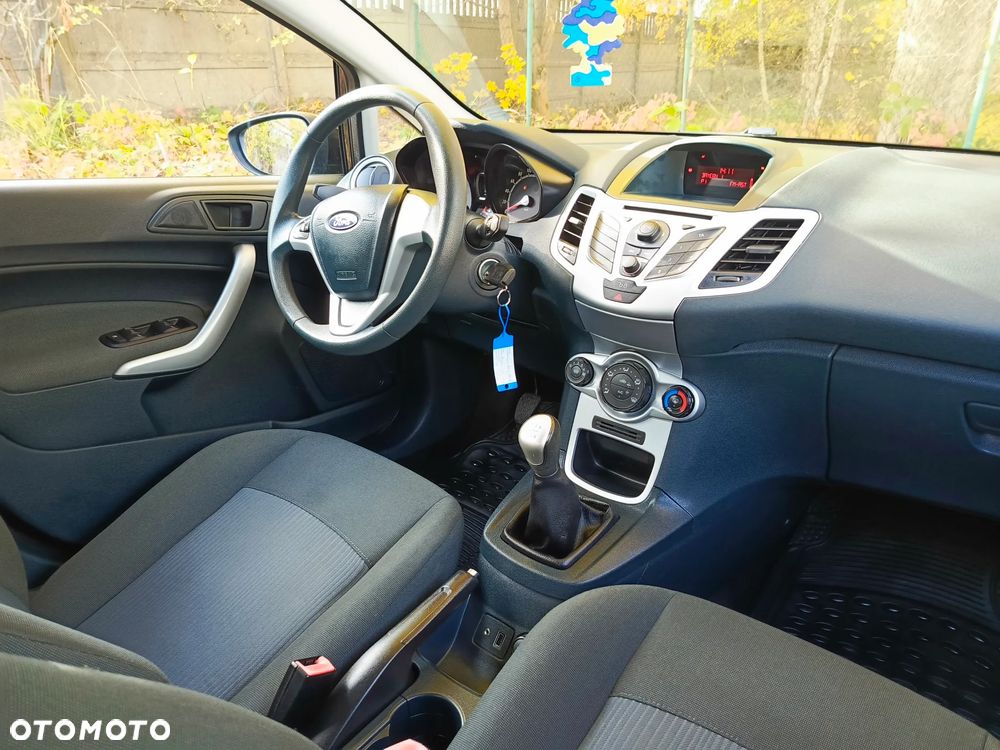 Ford Fiesta 1.25 Trend SVP - 25