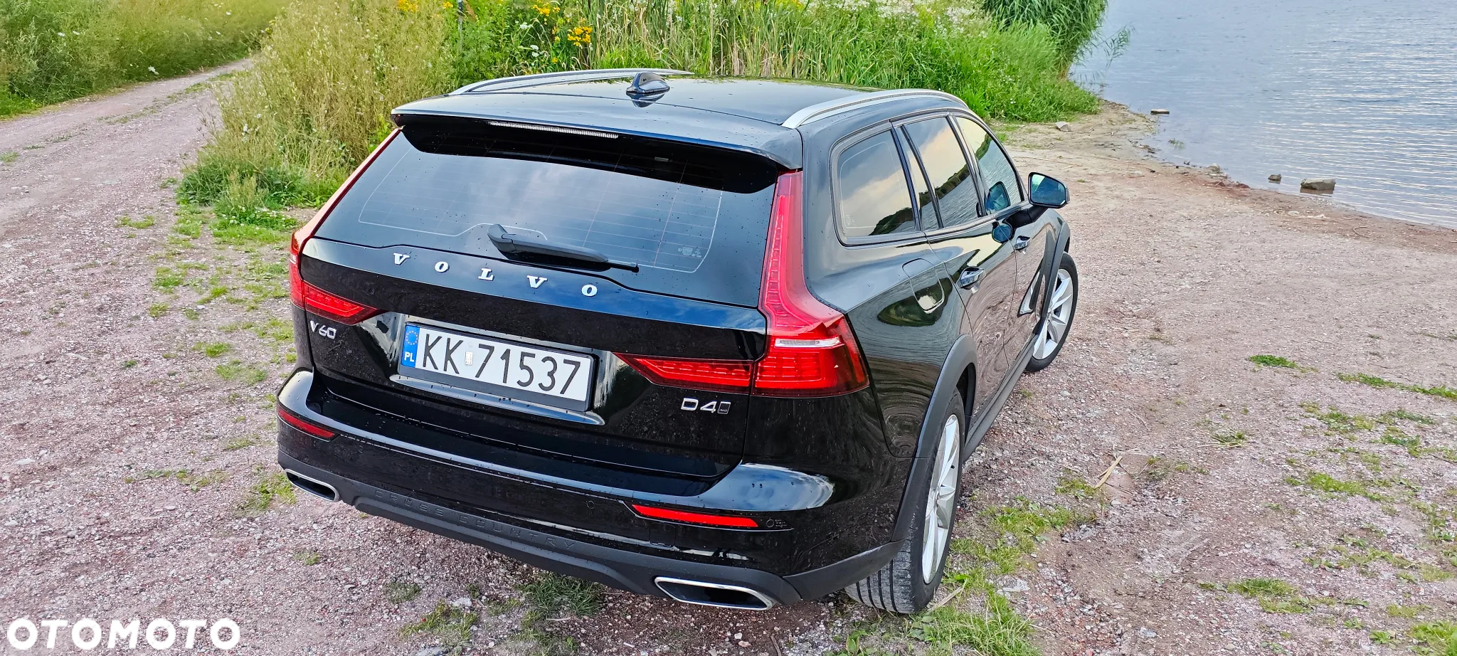 Volvo V60 Cross Country D4 AWD - 23