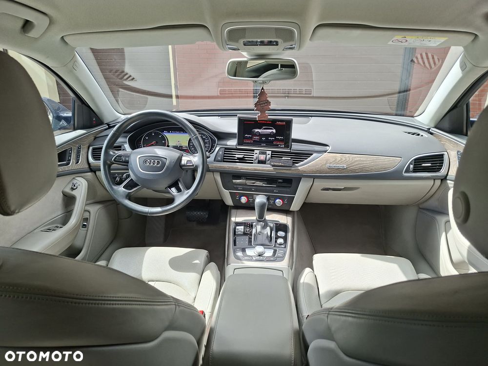 Audi A6 Avant - 10