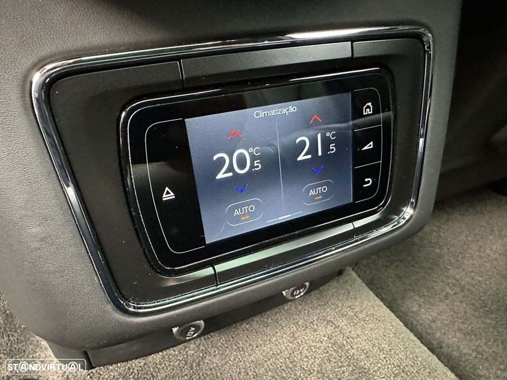 Bentley Bentayga V8 - 32