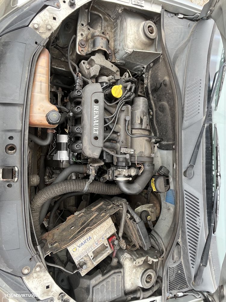 Renault Clio 1.2 Expression - 9