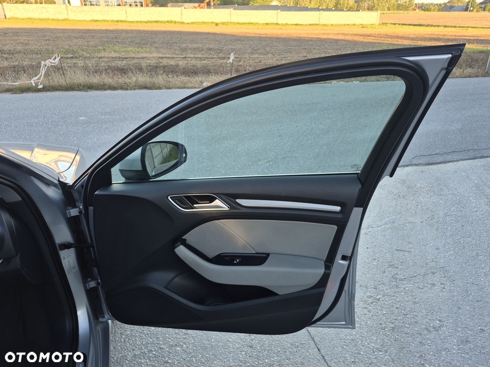 Audi A3 Sportback - 13