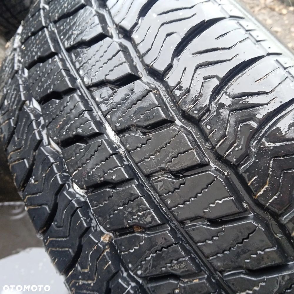 Opony Maxxis 225/65/16C - 3