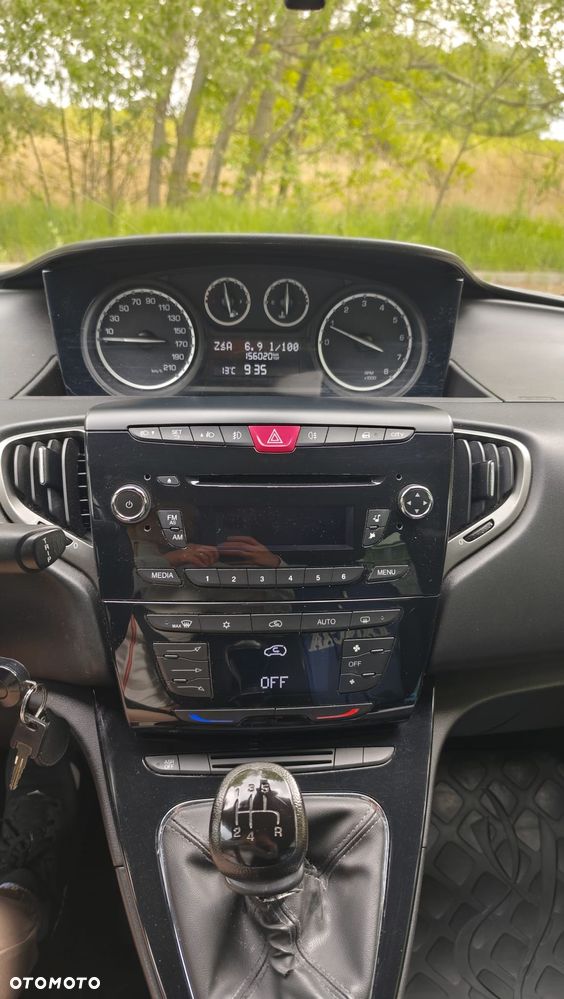 Lancia Ypsilon 1.2 8V Elefantino S&S - 12