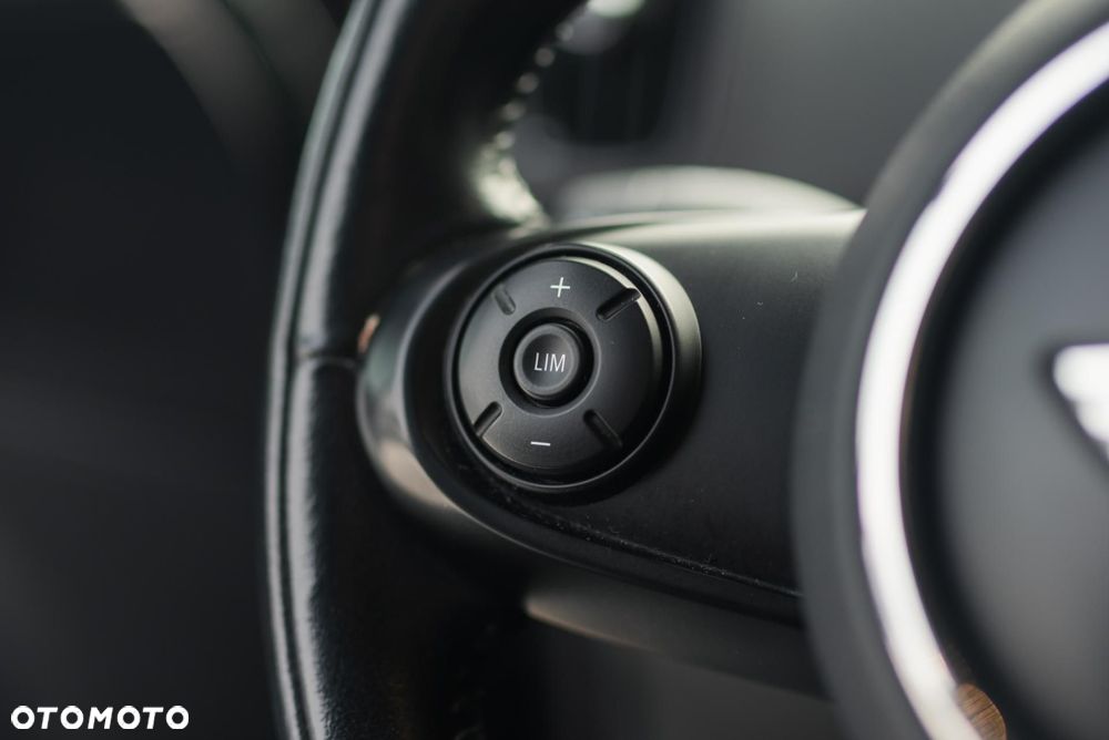 MINI Countryman Cooper D ALL4 - 25