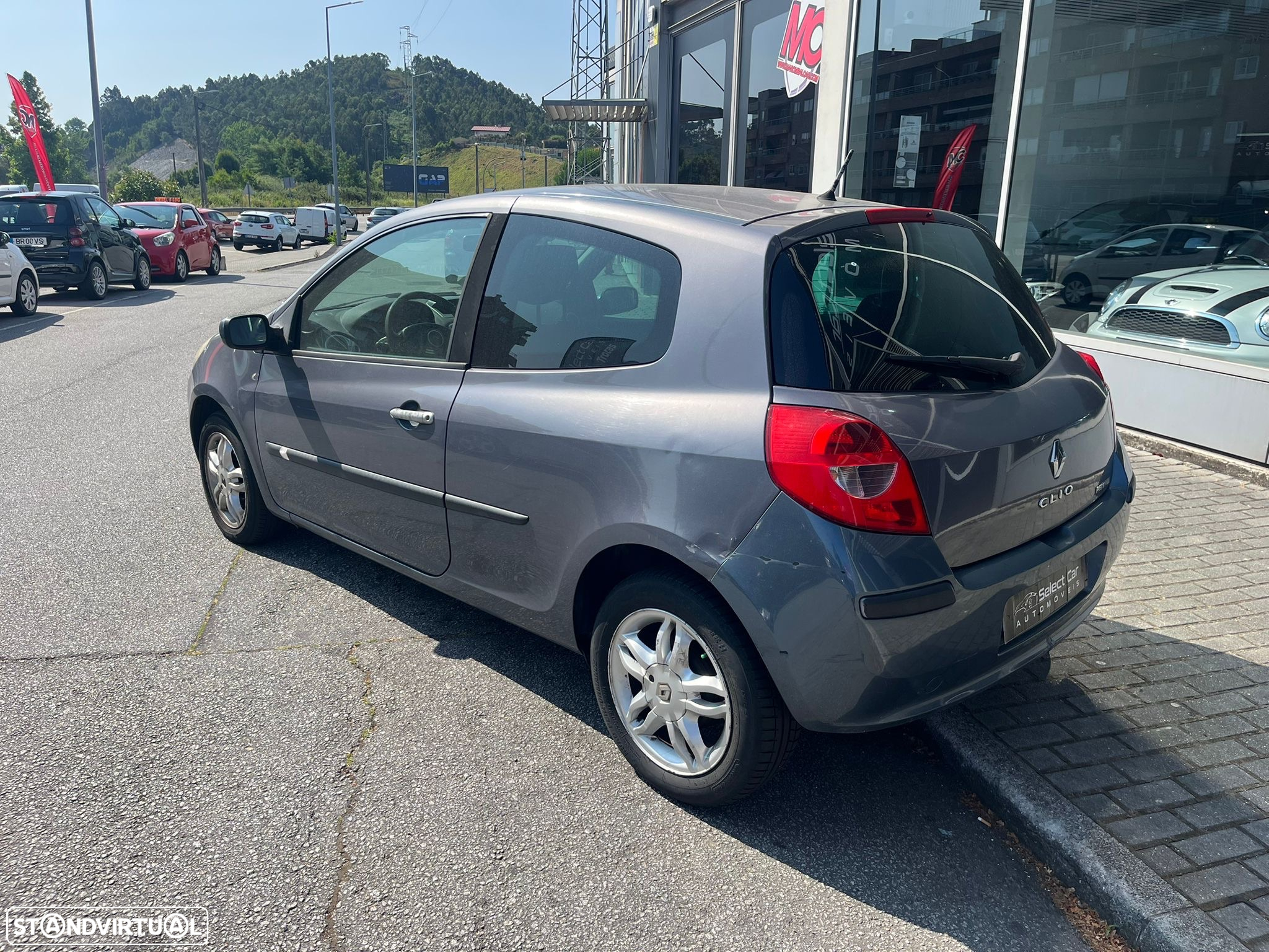 Renault Clio 1.2 Confort Authentique GPL - 5