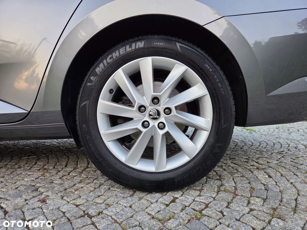 Skoda Superb 2.0 TDI SCR Ambition DSG - 34
