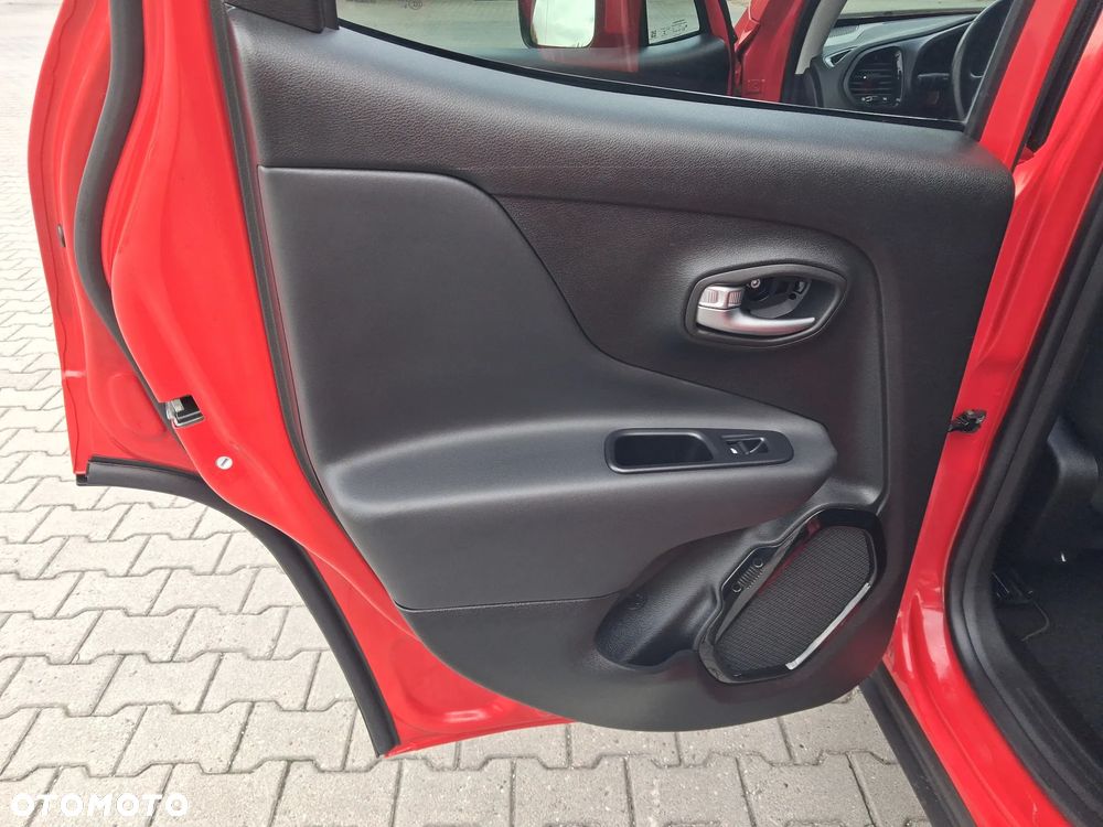 Jeep Renegade 1.6 E-TorQ Longitude FWD - 27