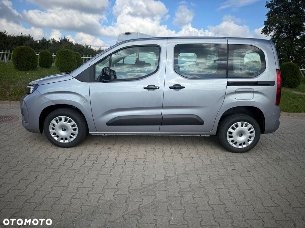 Opel Combo Combo Kombi Edition Plus 1.2 PureTech 110 KM S&S MT6 - 3