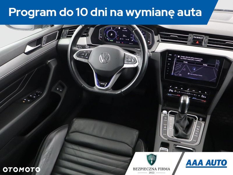 Volkswagen Passat Variant - 9