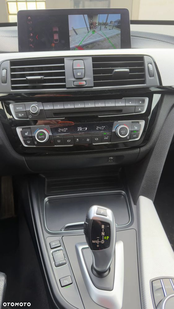 BMW 3GT 320d xDrive M Sport - 17