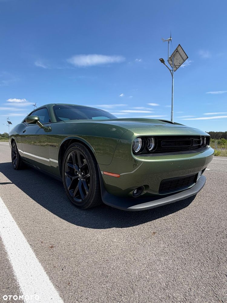 Dodge Challenger 5.7 R/T - 4