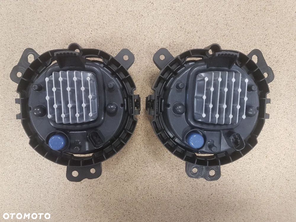 Mini  COUNTRYMAN F60 Lift 2019- Światła do jazdy dziennej DRL Led Prawy Nowy Oryginał 7497770 - 06 - 2