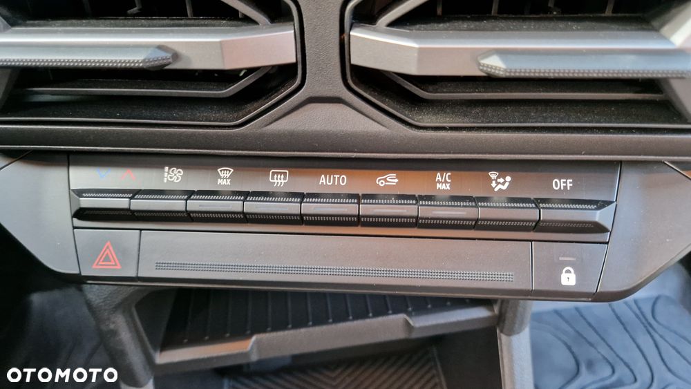 Dacia Duster 1.6 Full Hybrid 140 Journey MMT - 19