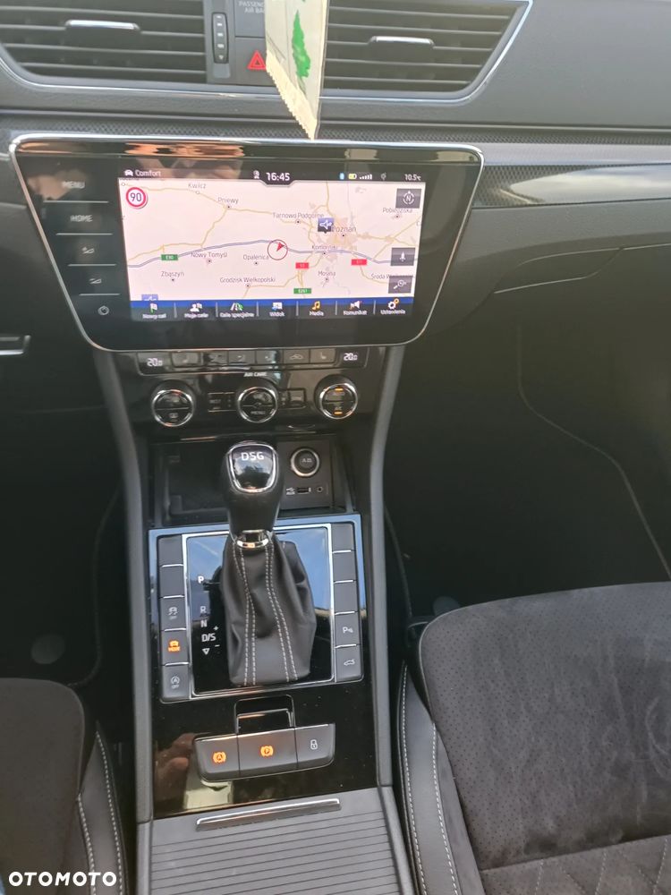Skoda Superb 2.0 TSI Sportline DSG - 19